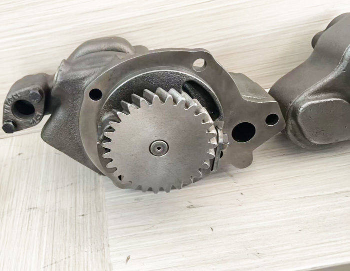 NH220 Engine Oil Pump 6659-52-1010 for Excavators